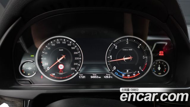 BMW X6 2017 — photo 8