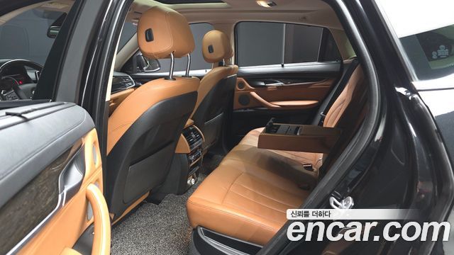 BMW X6 2017 — photo 11