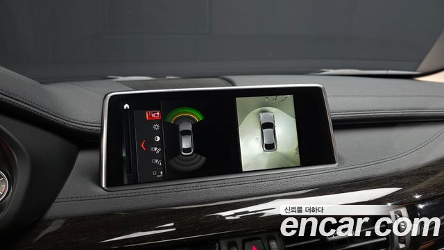 BMW X6 2017 — photo 17