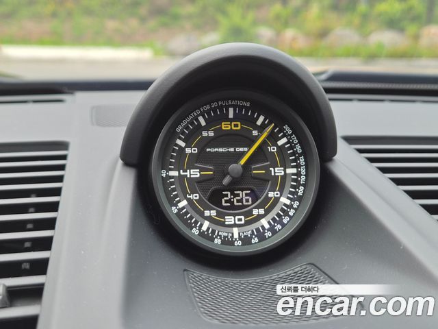 Porsche 911 2026 — photo 16