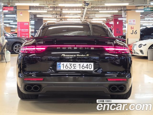 Porsche Panamera 2018 — photo 5