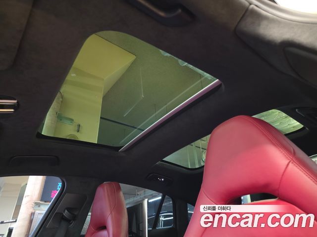 Porsche Panamera 2018 — photo 16