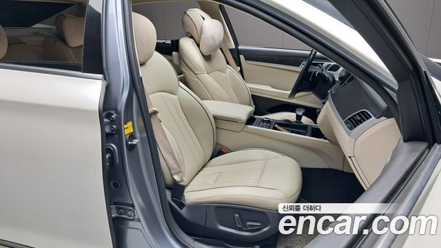 Hyundai Genesis 2015 — photo 19