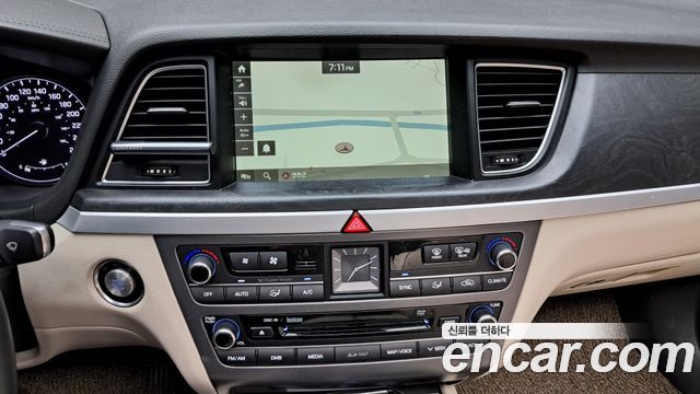 Hyundai Genesis 2015 — photo 24