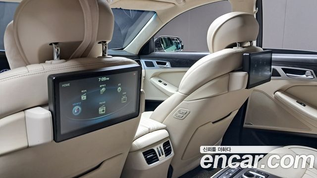 Hyundai Genesis 2015 — photo 25