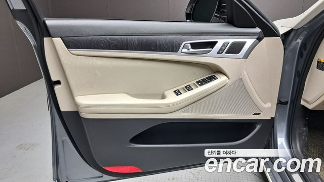 Hyundai Genesis 2015 — photo 14