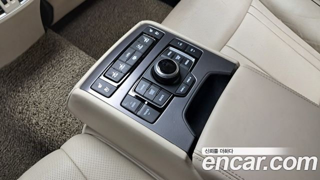 Hyundai Genesis 2015 — photo 31