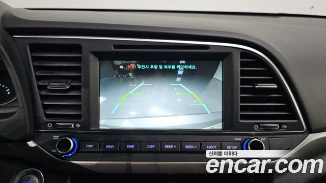 Hyundai AVANTE 2016 — photo 22