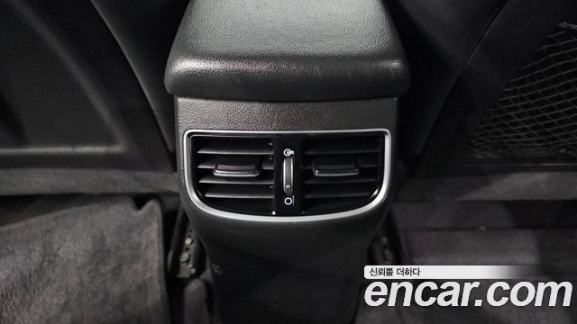 Hyundai AVANTE 2016 — photo 25