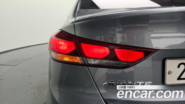 Hyundai AVANTE 2016 — photo 9
