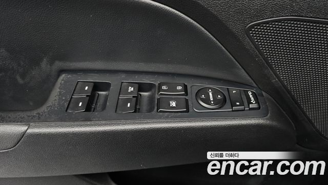 Hyundai AVANTE 2016 — photo 30