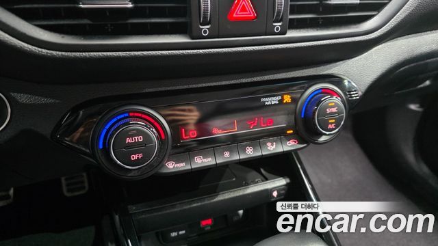 Kia K3 2023 — photo 25