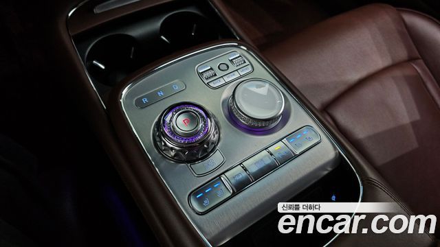 Genesis G90 2022 — photo 9