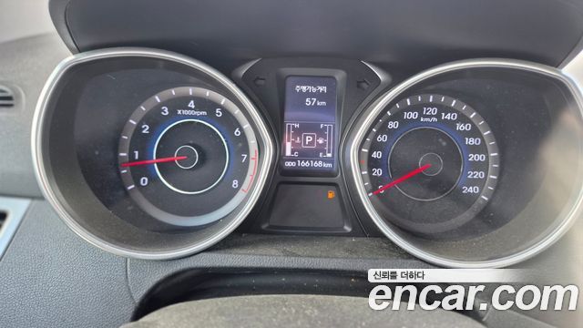 Hyundai AVANTE 2016 — photo 6