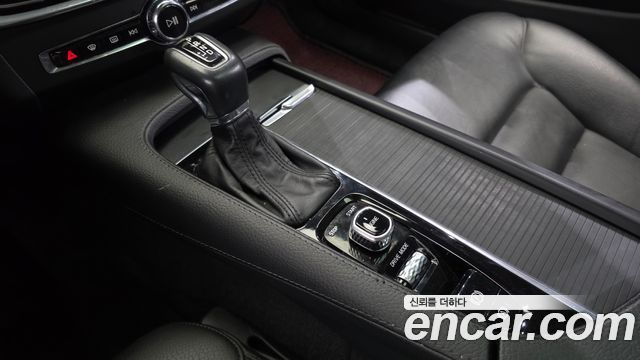 Volvo S90 2017 — photo 9