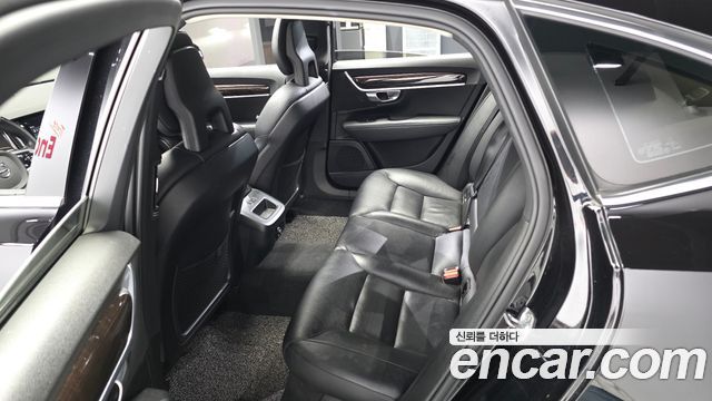 Volvo S90 2017 — photo 12