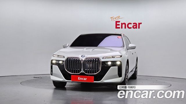 BMW i7 2024 — photo 3