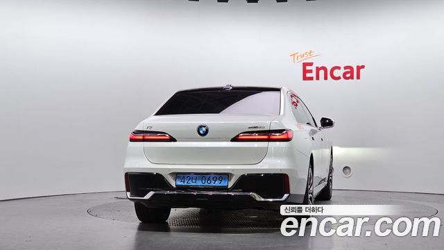 BMW i7 2024 — photo 4