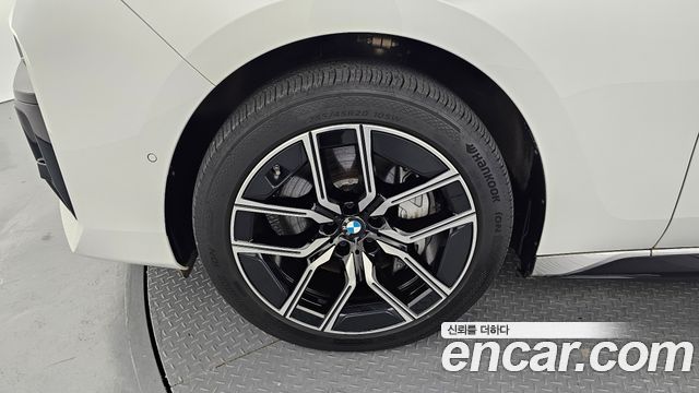 BMW i7 2024 — photo 5