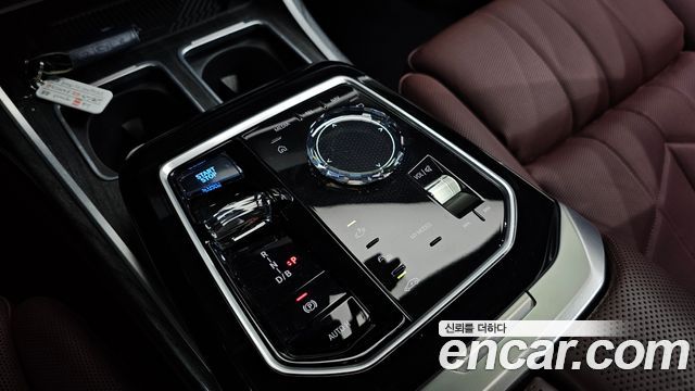 BMW i7 2024 — photo 12