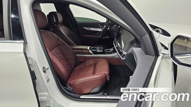 BMW i7 2024 — photo 13