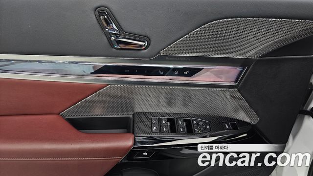 BMW i7 2024 — photo 24