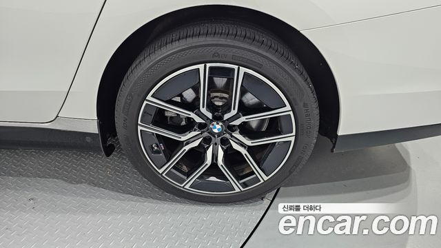 BMW i7 2024 — photo 7