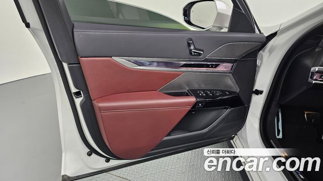 BMW i7 2024 — photo 14