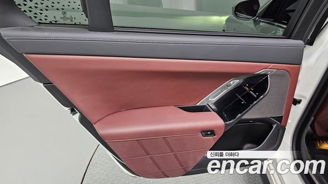 BMW i7 2024 — photo 15