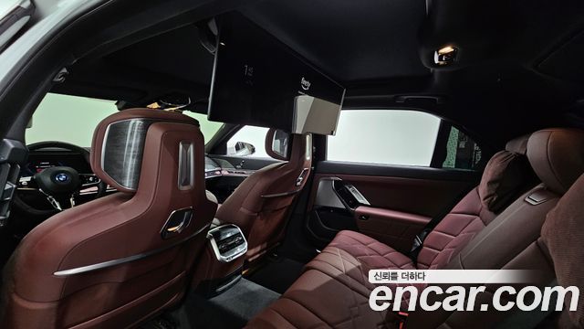 BMW i7 2024 — photo 32