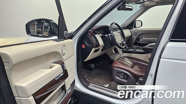 Land Rover Range Rover 2016 — photo 10