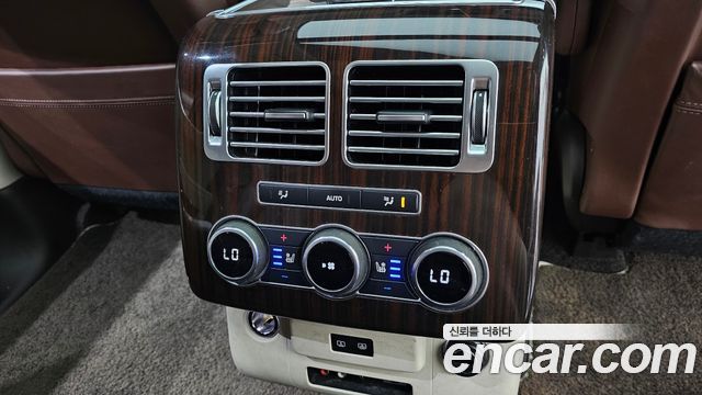 Land Rover Range Rover 2016 — photo 18