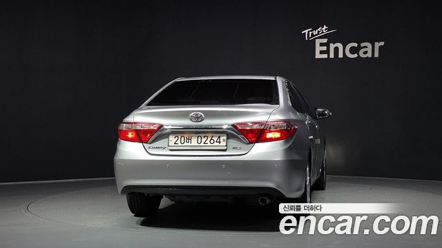 Toyota Camry 2016 — photo 4