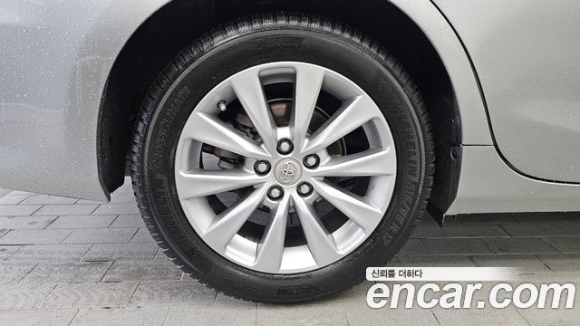 Toyota Camry 2016 — photo 5