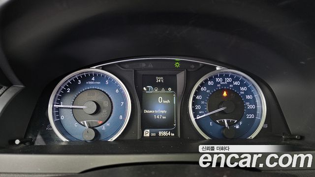 Toyota Camry 2016 — photo 8