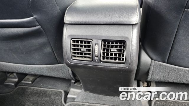 Toyota Camry 2016 — photo 19