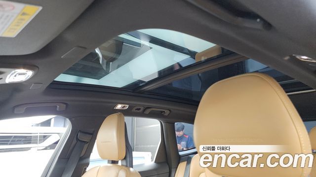 Volvo XC60 2018 — photo 18