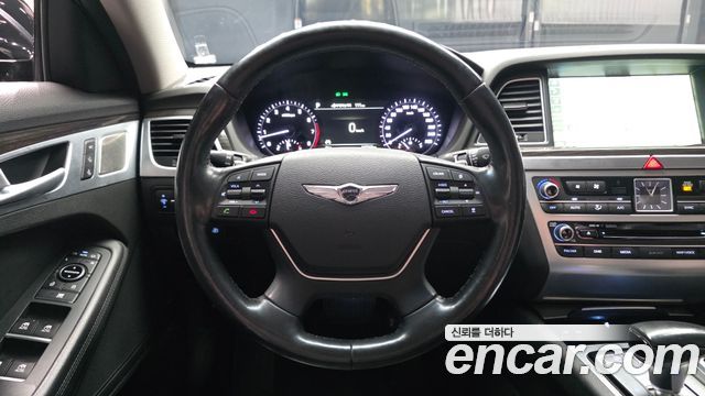 Genesis G80 2017 — photo 19