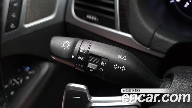 Genesis G80 2017 — photo 26