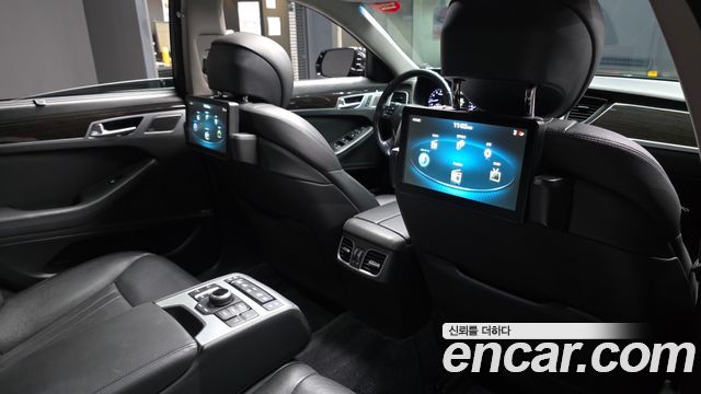 Genesis G80 2017 — photo 27