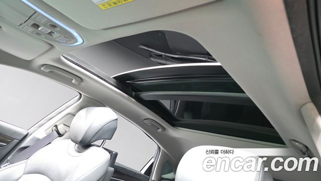 Genesis G80 2017 — photo 32