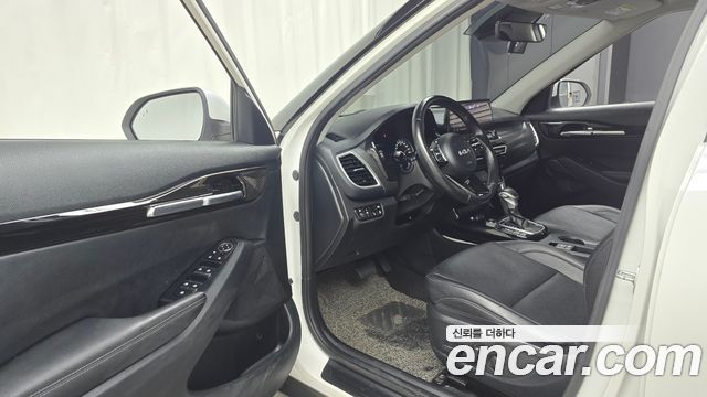 Kia Seltos 2023 — photo 13
