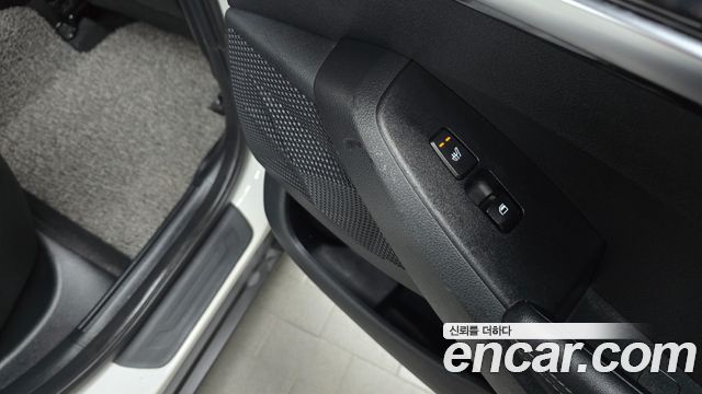 Kia Seltos 2023 — photo 25