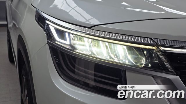 Kia Seltos 2023 — photo 8