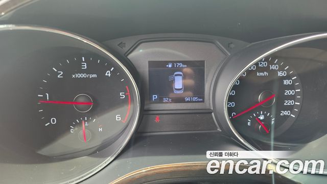 Kia Canival 2019 — photo 15