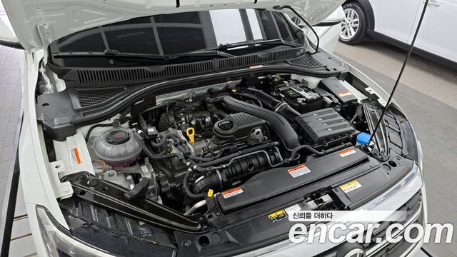 Volkswagen Jetta 2023 — photo 6