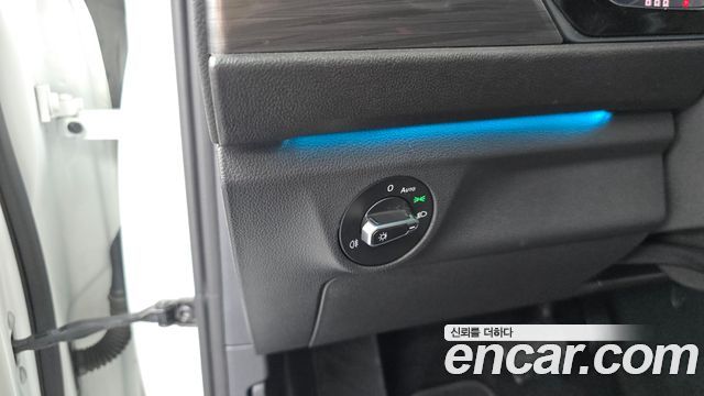 Volkswagen Jetta 2023 — photo 17