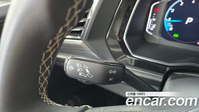 Volkswagen Jetta 2023 — photo 23