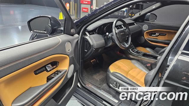 Land Rover Range Rover Evoque 2018 — photo 13
