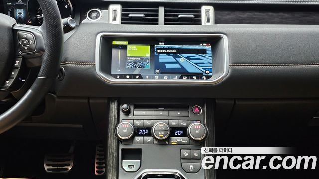 Land Rover Range Rover Evoque 2018 — photo 20